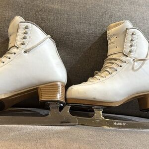 Jackson Evo Figure Skates 5R